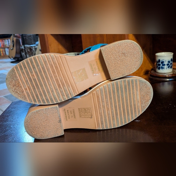 Journee Collection Blue Braided Strap Sandals. Size 7.5. - Picture 7 of 8